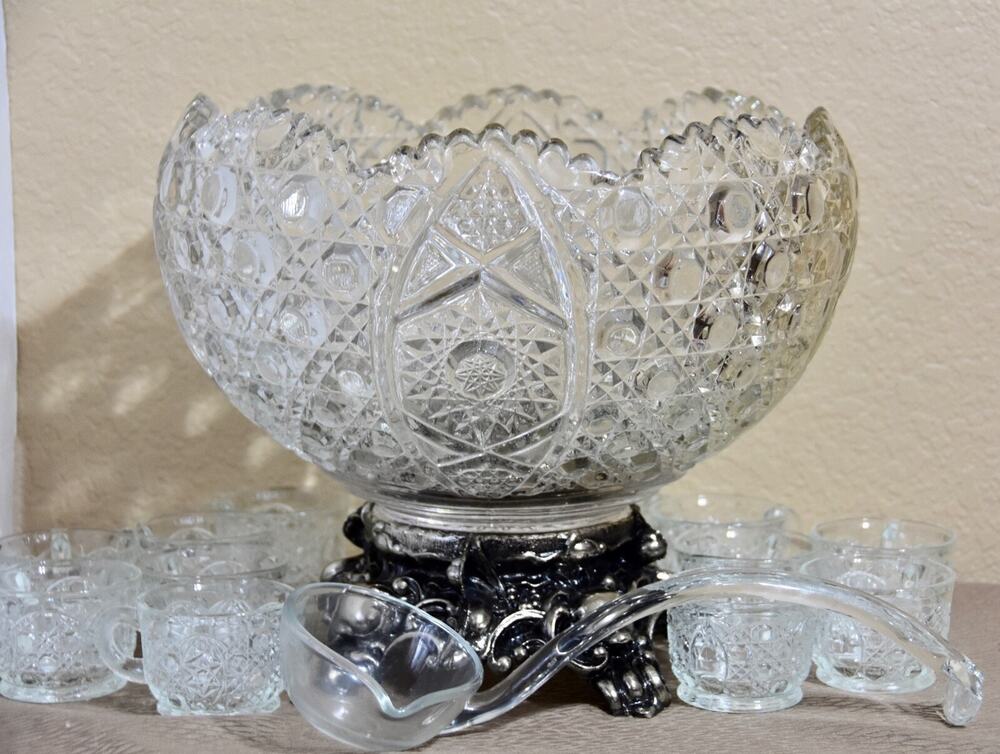 L E Smith Glass Daisy and Button Clear Punch Bowl W/metal stand & Ladle 14pc Set